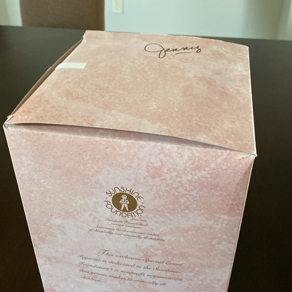 Alexandra "Endless Dreams' Figurine by Seraphim Classics - Picture 14 of 16